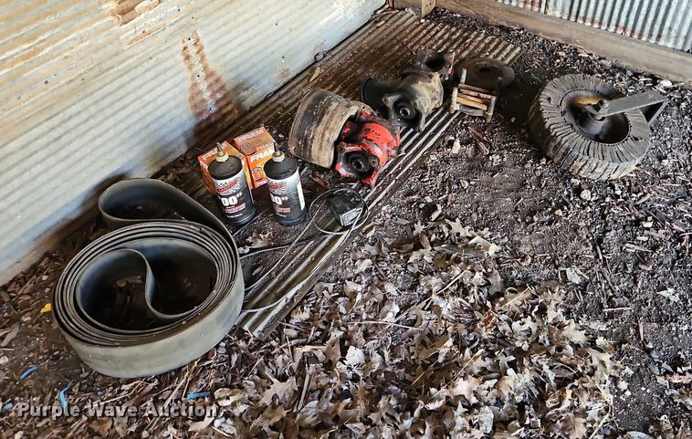 image for item EO4735 Ford 600 Tractor with Brush Mower