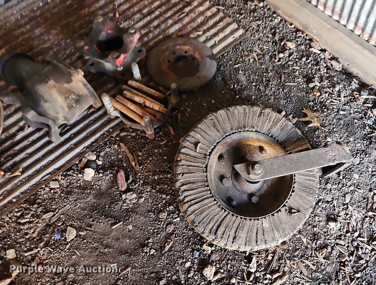 image for item EO4735 Ford 600 Tractor with Brush Mower