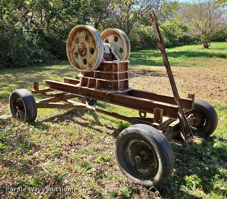 image for item EO4736 Deco 8x10 rock crusher