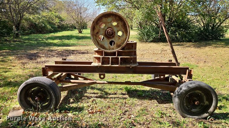 image for item EO4736 Deco 8x10 rock crusher