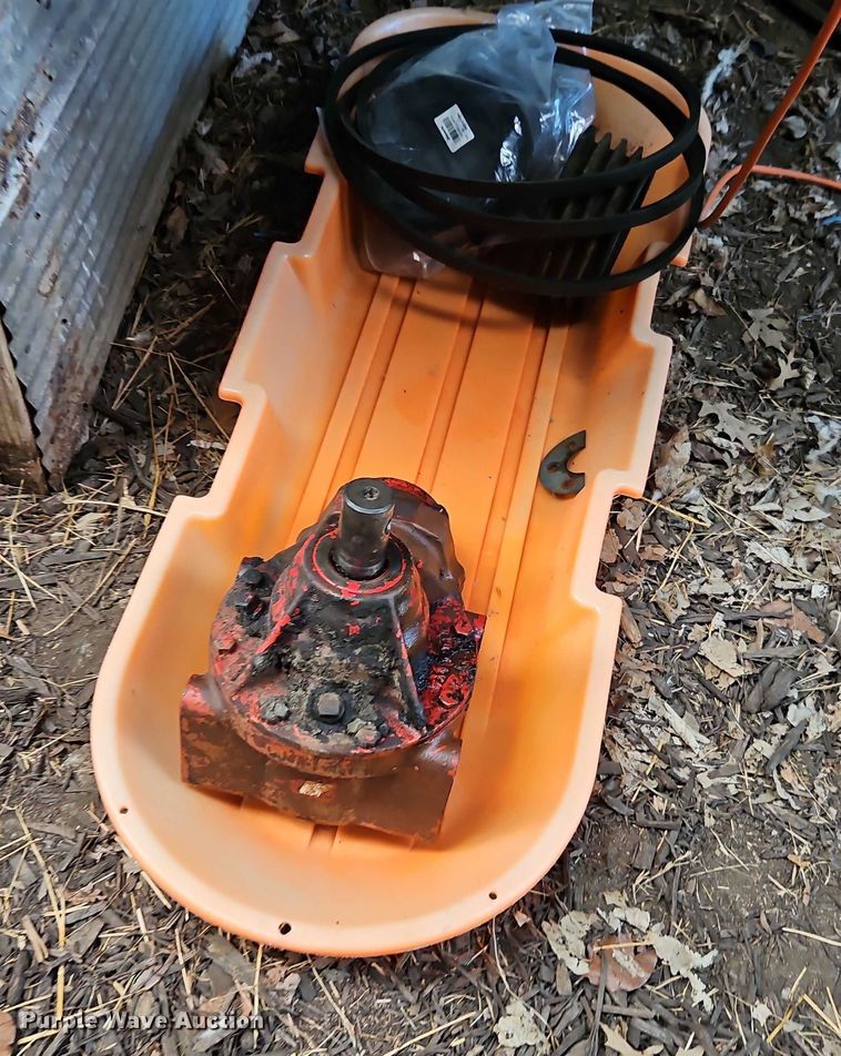 image for item EO4736 Deco 8x10 rock crusher