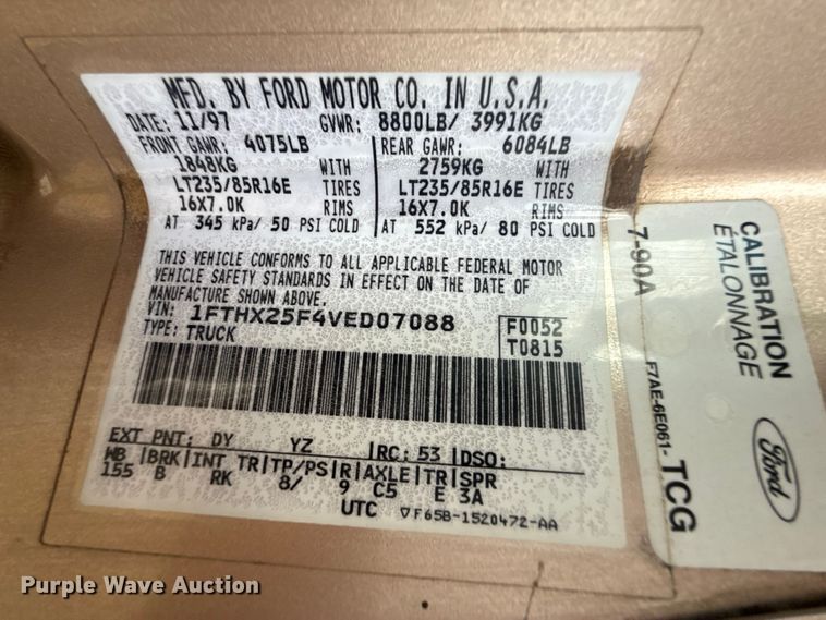 image for item EP0718 1997 Ford F250 SuperCab pickup truck