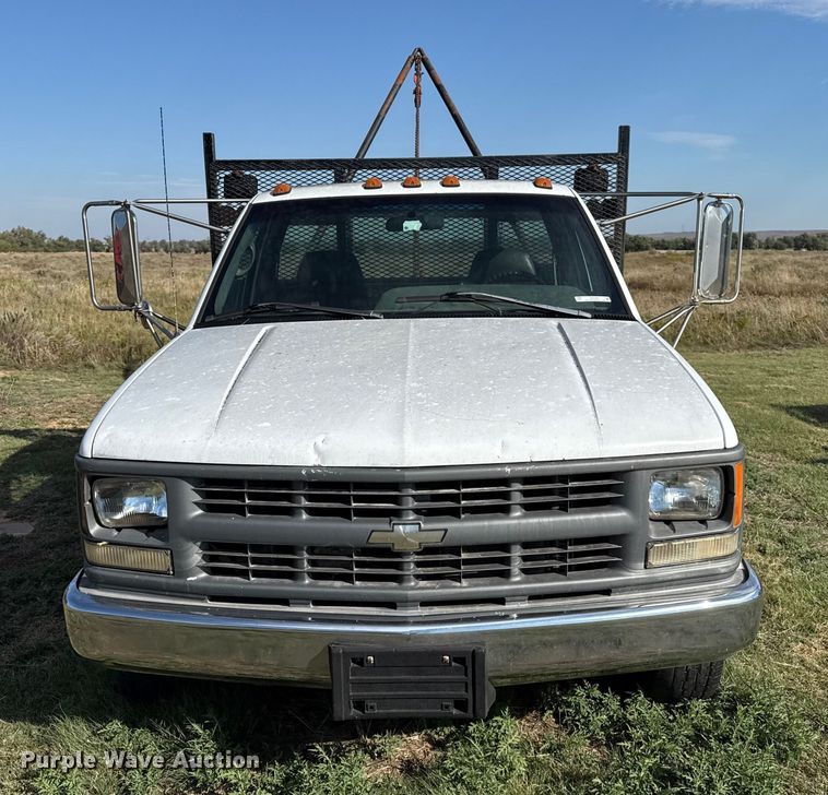 image for item EP0726 1996 Chevrolet C3500 winch truck