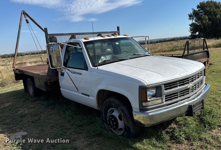 image for item EP0726 1996 Chevrolet C3500 winch truck