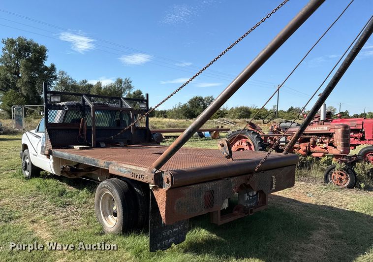 image for item EP0726 1996 Chevrolet C3500 winch truck