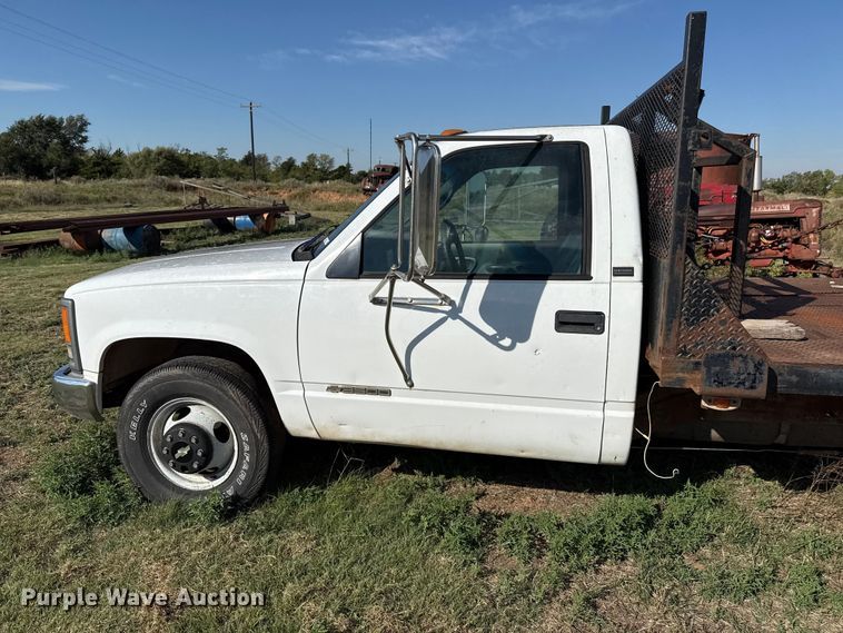 image for item EP0726 1996 Chevrolet C3500 winch truck