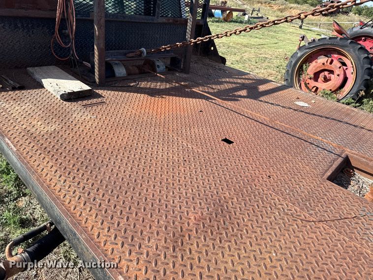 image for item EP0726 1996 Chevrolet C3500 winch truck