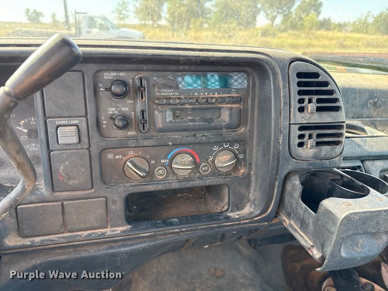 image for item EP0726 1996 Chevrolet C3500 winch truck