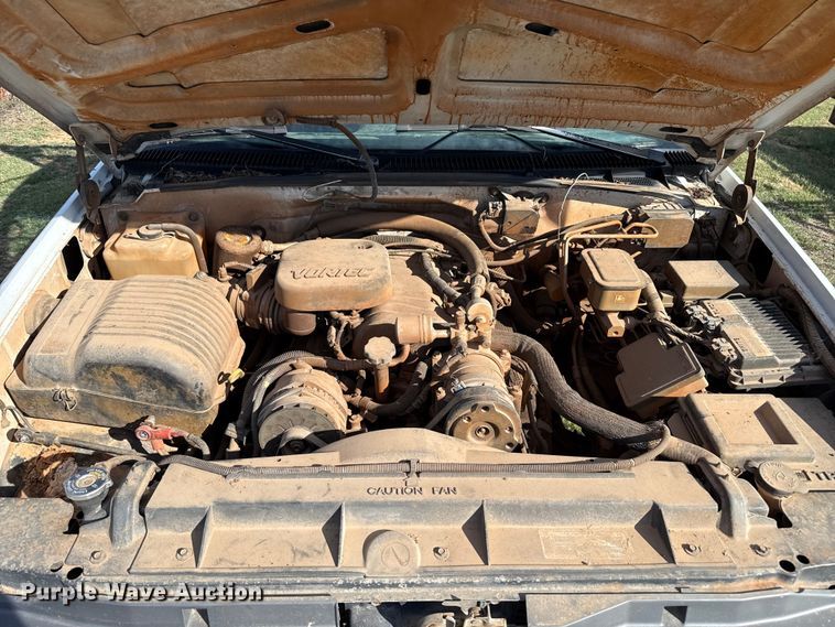 image for item EP0726 1996 Chevrolet C3500 winch truck