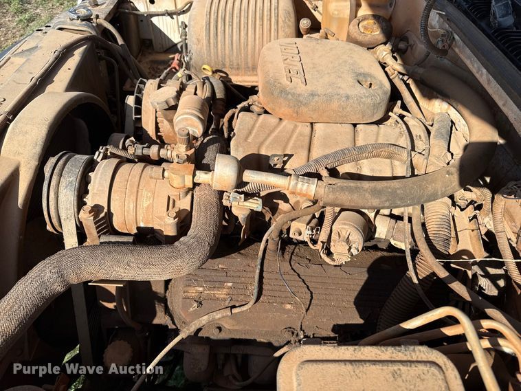 image for item EP0726 1996 Chevrolet C3500 winch truck