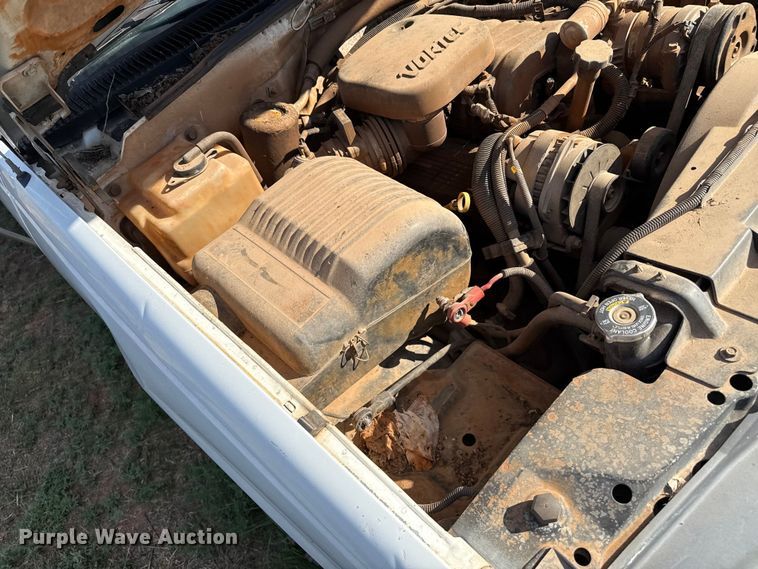 image for item EP0726 1996 Chevrolet C3500 winch truck