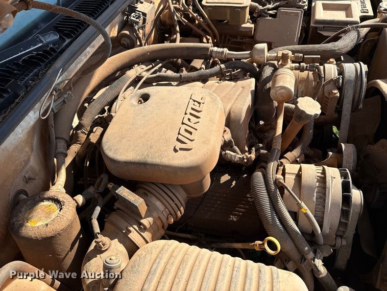 image for item EP0726 1996 Chevrolet C3500 winch truck