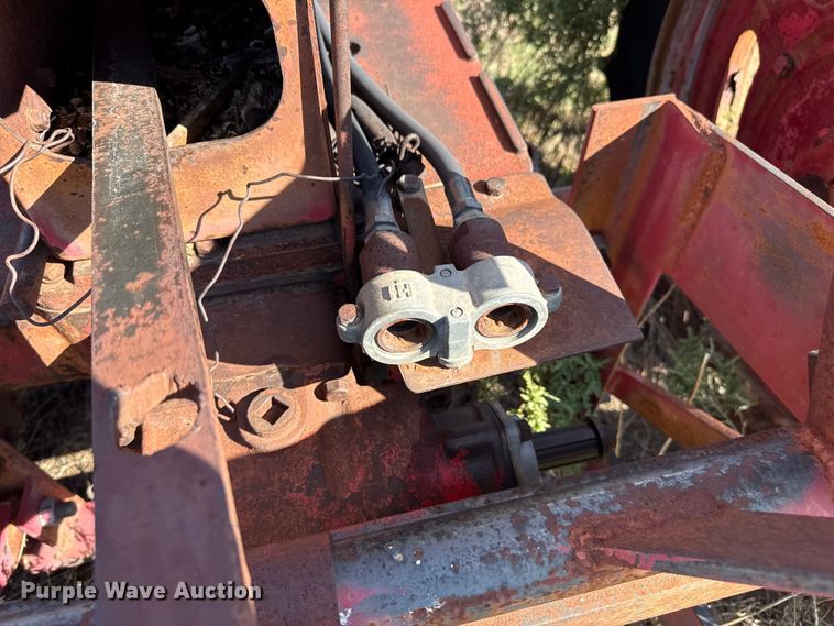 image for item EP0727 1951 International Harvester Super C tractor