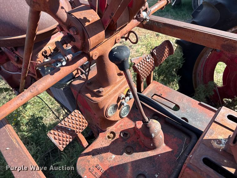 image for item EP0727 1951 International Harvester Super C tractor
