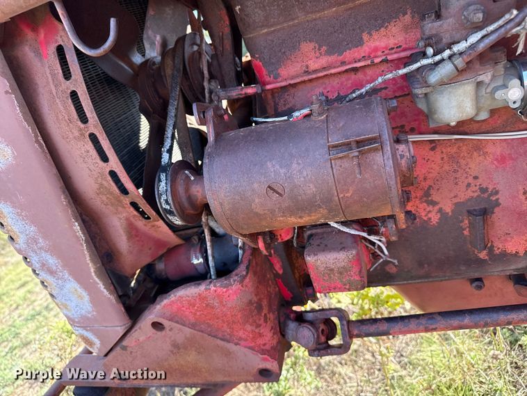 image for item EP0727 1951 International Harvester Super C tractor