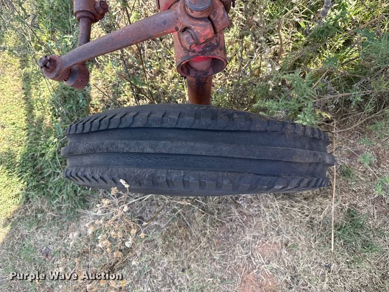 image for item EP0727 1951 International Harvester Super C tractor