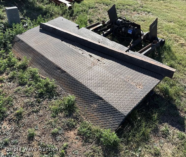 image for item EP0729 Theiman WT 2030 end gate lift