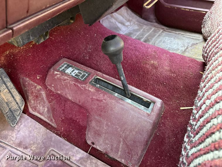 image for item EP0731 1989 Chevrolet K2500 pickup truck