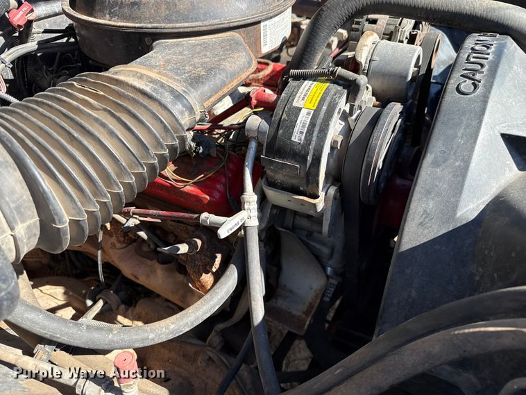 image for item EP0731 1989 Chevrolet K2500 pickup truck