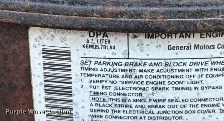 image for item EP0731 1989 Chevrolet K2500 pickup truck