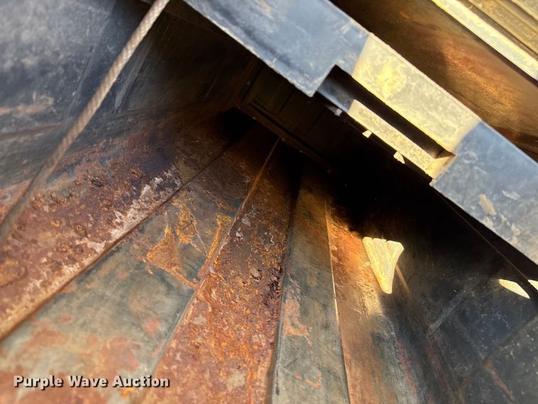 image for item EP0746 1995 Ford F350 Crew Cab pickup truck