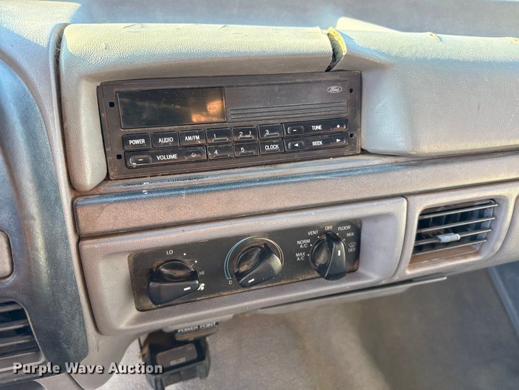 image for item EP0746 1995 Ford F350 Crew Cab pickup truck