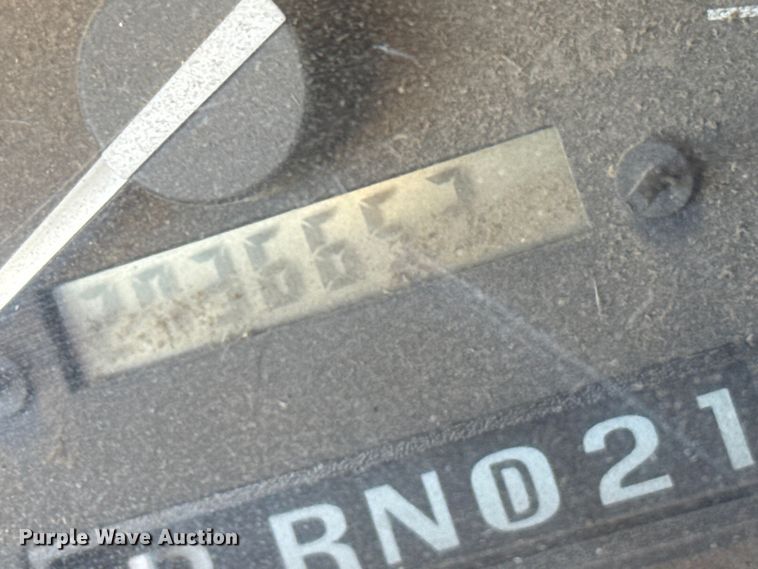 image for item EP0746 1995 Ford F350 Crew Cab pickup truck