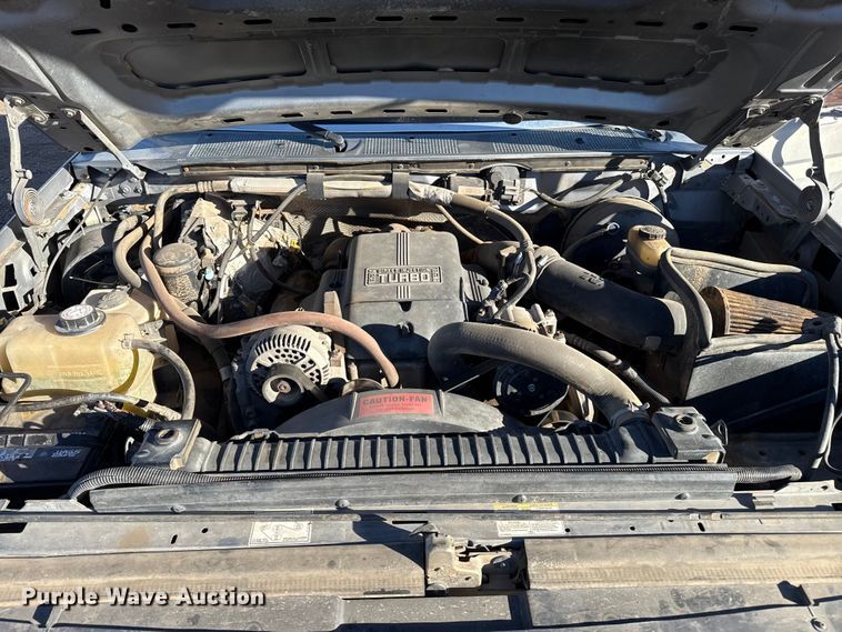 image for item EP0746 1995 Ford F350 Crew Cab pickup truck