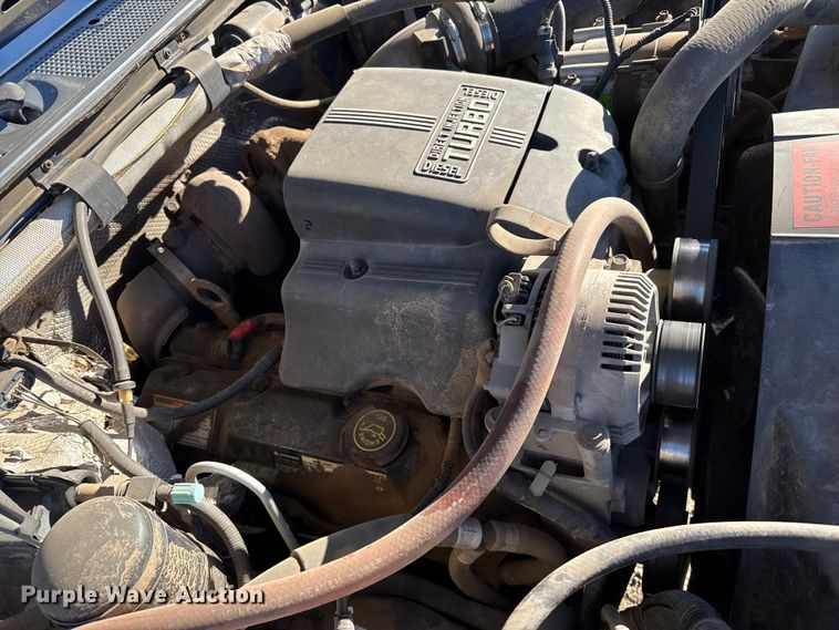 image for item EP0746 1995 Ford F350 Crew Cab pickup truck