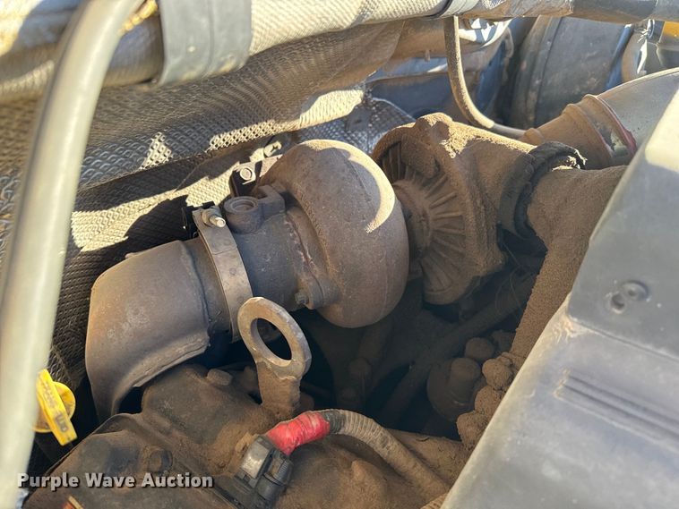 image for item EP0746 1995 Ford F350 Crew Cab pickup truck