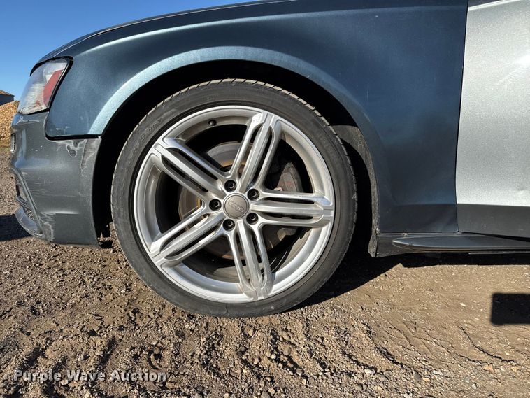 image for item EP0747 2013 Audi S4 