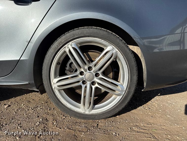 image for item EP0747 2013 Audi S4 