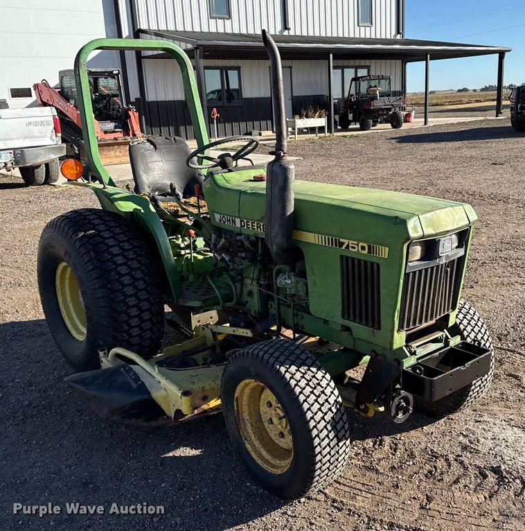 image for item EP0748 John Deere 750 tractor
