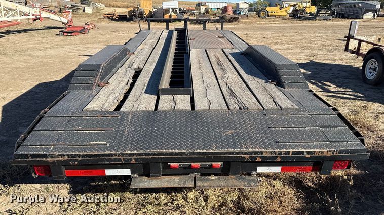 image for item EP0754 2019 Texas Pride EQ722214KGN equipment trailer