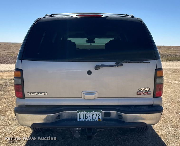 image for item EP0756 2004 GMC Yukon SUV