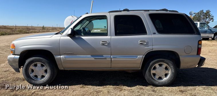 image for item EP0756 2004 GMC Yukon SUV