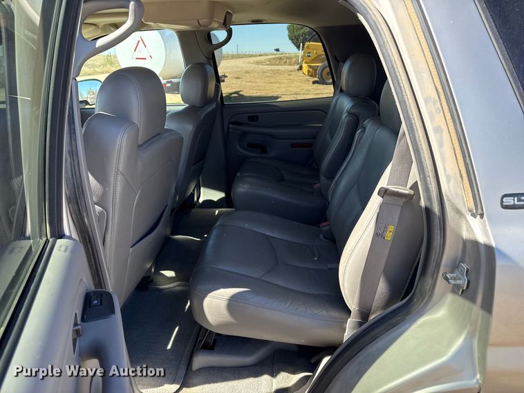 image for item EP0756 2004 GMC Yukon SUV