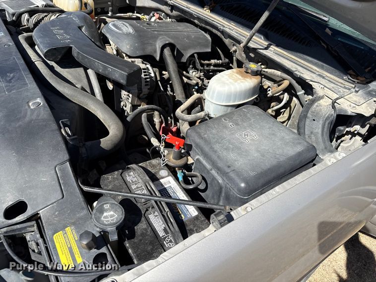 image for item EP0756 2004 GMC Yukon SUV