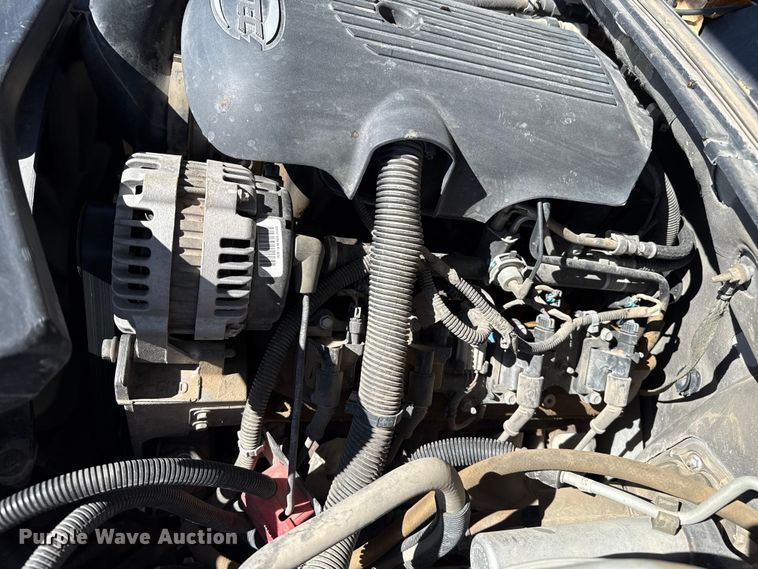 image for item EP0756 2004 GMC Yukon SUV