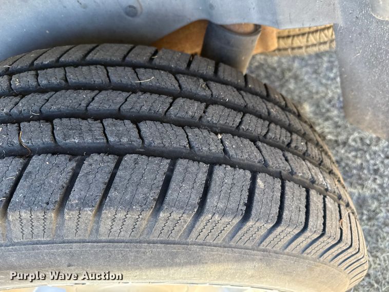 image for item EP0756 2004 GMC Yukon SUV