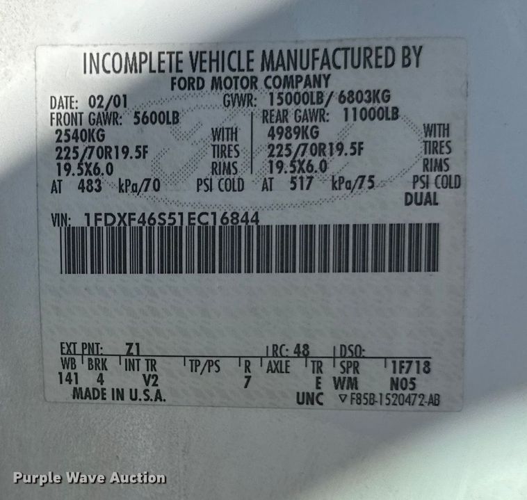 image for item ER0045 2001 Ford F450 Super Duty flatbed truck