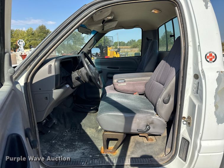 image for item ER0163 1994 Dodge Ram 2500 pickup truck