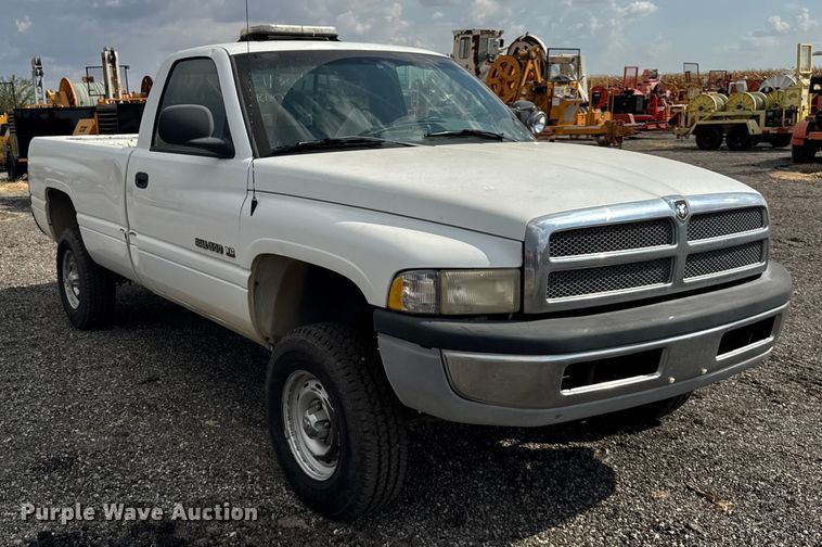 image for item ER0181 1999 Dodge Ram 1500 pickup truck