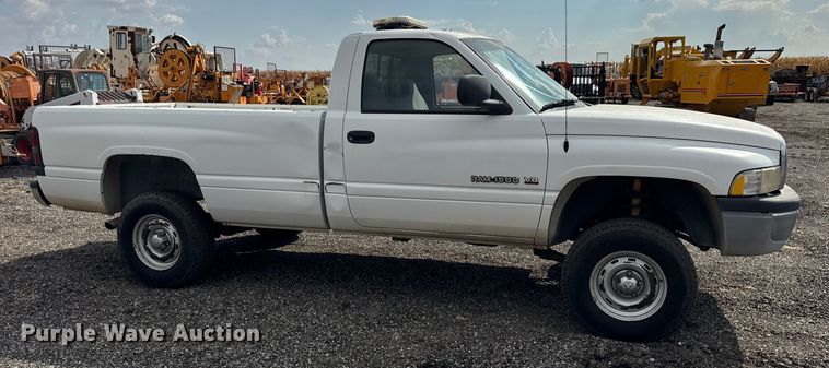image for item ER0181 1999 Dodge Ram 1500 pickup truck