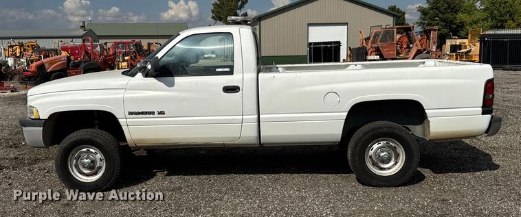 image for item ER0181 1999 Dodge Ram 1500 pickup truck