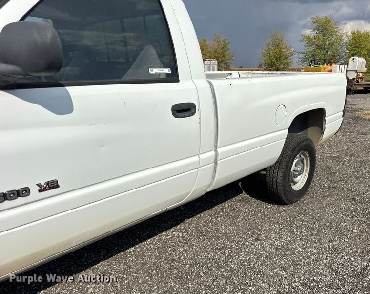 image for item ER0181 1999 Dodge Ram 1500 pickup truck
