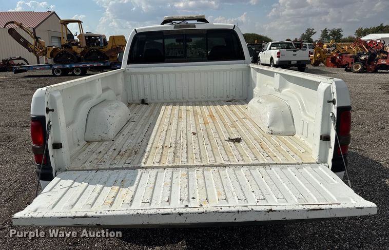 image for item ER0181 1999 Dodge Ram 1500 pickup truck