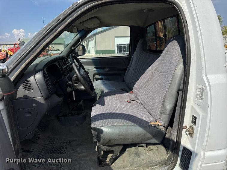 image for item ER0181 1999 Dodge Ram 1500 pickup truck