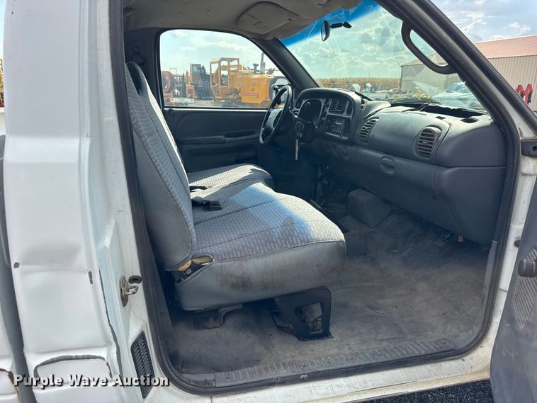 image for item ER0181 1999 Dodge Ram 1500 pickup truck
