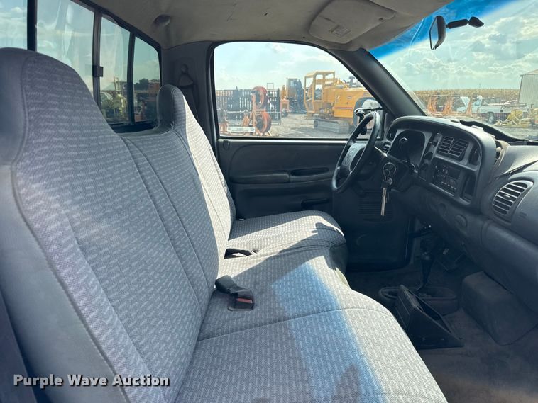 image for item ER0181 1999 Dodge Ram 1500 pickup truck